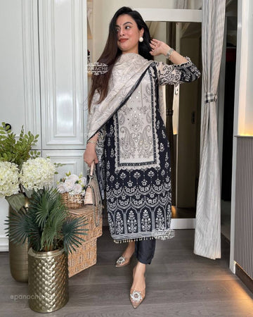 Trendy Ethnic Co-Ord Set with Mirror & Kodi Lace Detailing
